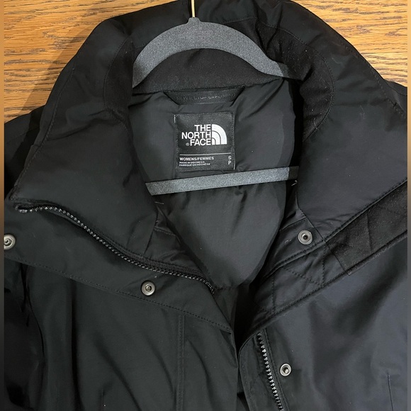 North face women’s arctic parka - Picture 4 of 15